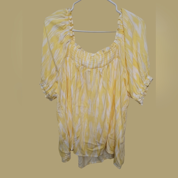 Washable Gauze Smocked Yoke top, Torrid, 2x, yellow - Picture 2 of 4